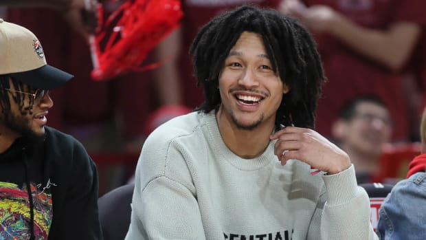 Oklahoma Thunder's Jaylin Williams at Razorbacks' game with Florida in February
